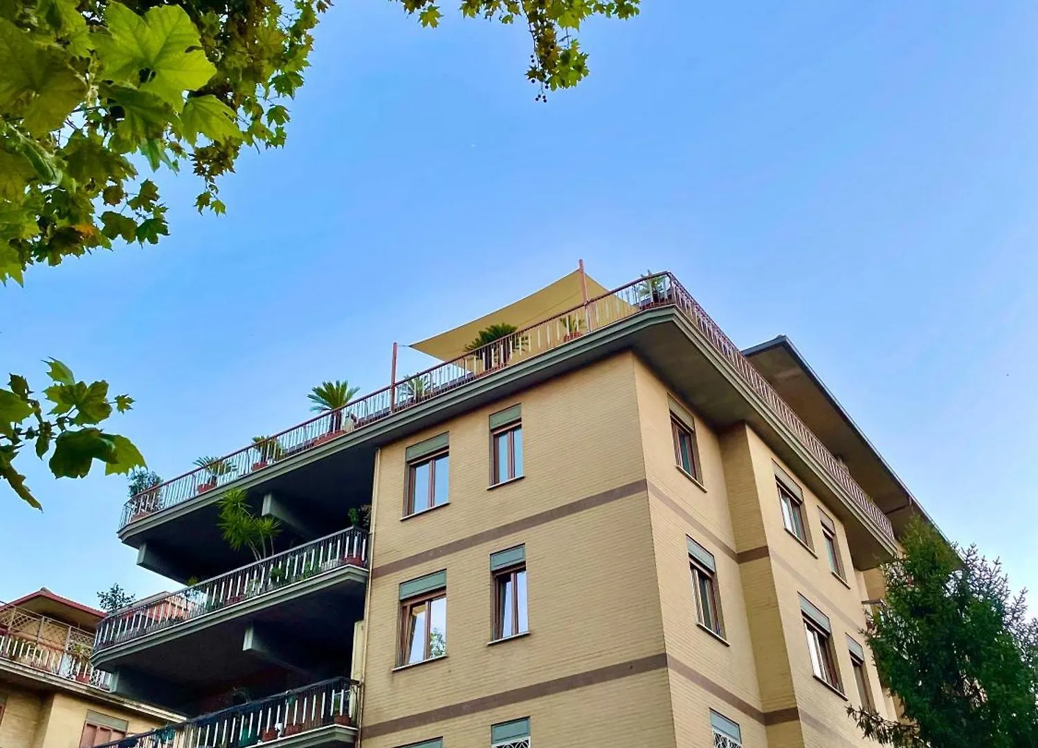 Sbaraglia Home - Rooftop Talenti Rome 0*,  Italy