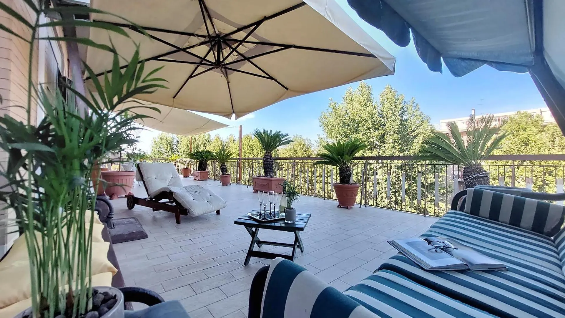 Sbaraglia Home - Rooftop Talenti Rome Apartment